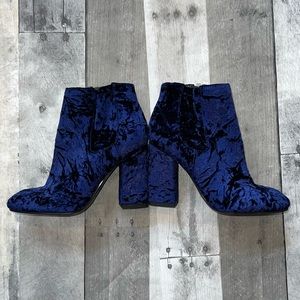 Marc Fisher Blue Velvet Gemi Bootie-Size 6